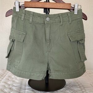 Angel Kiss Jean shorts in olive size 3/26